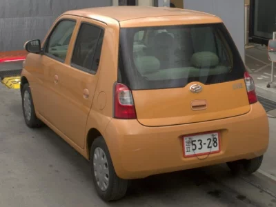 Daihatsu Esse