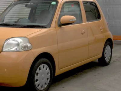 Daihatsu Esse