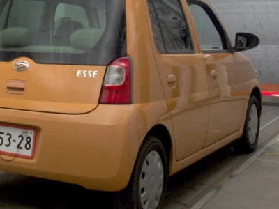 Daihatsu Esse