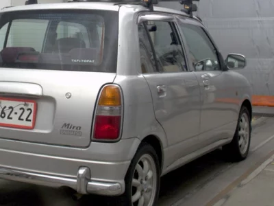 Daihatsu MIRA