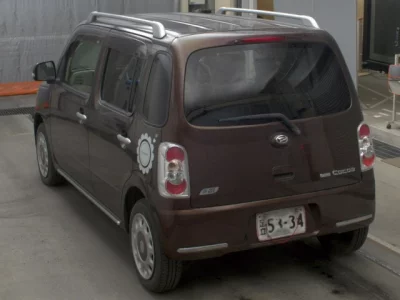 Daihatsu MIRA