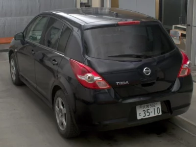 Nissan TIIDA