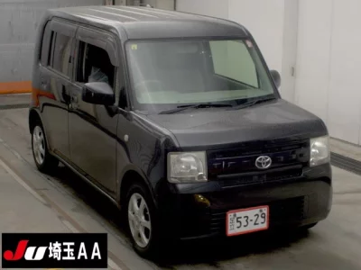 Toyota PIXIS SPACE  с аукциона в Японии