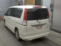 Nissan SERENA лот № 4040 оценка 3.5  с аукциона в Японии 1