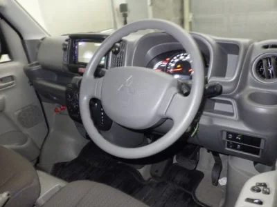 Mitsubishi MINICAB VAN