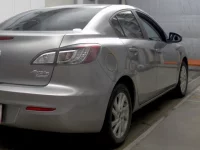 Mazda AXELA лот № 14086 оценка 4  с аукциона в Японии 4