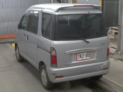 Daihatsu Atrai Wagon  с аукциона в Японии