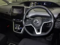 Nissan SERENA лот № 6111 оценка 3.5  с аукциона в Японии 2