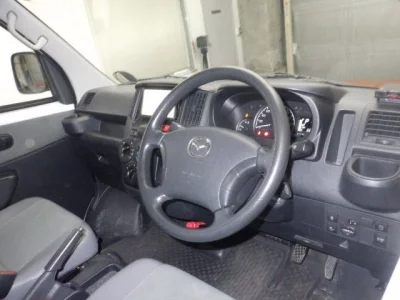 Mazda BONGO  с аукциона в Японии