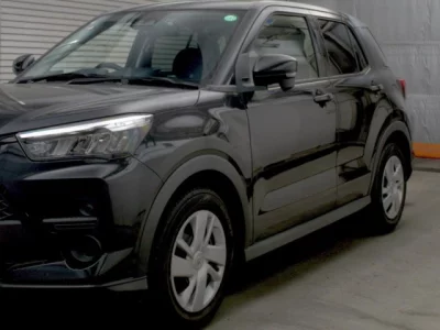 Toyota RAIZE  с аукциона в Японии