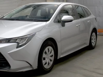 Toyota COROLLA TOURING  с аукциона в Японии