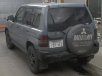 Mitsubishi PAJERO IO лот № 3232 оценка 4  с аукциона в Японии 1