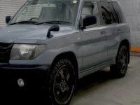 Mitsubishi PAJERO IO лот № 3232 оценка 4  с аукциона в Японии 3