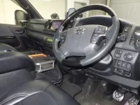 Toyota HIACE VAN лот № 2200 оценка 4  с аукциона в Японии 2