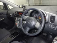 Toyota WISH лот № 2208 оценка 4  с аукциона в Японии 2