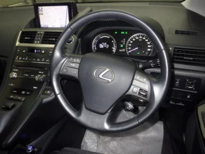 Lexus HS
