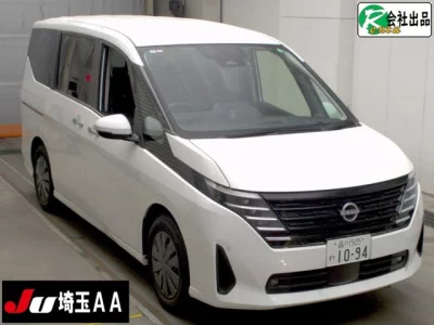 Nissan SERENA  с аукциона в Японии