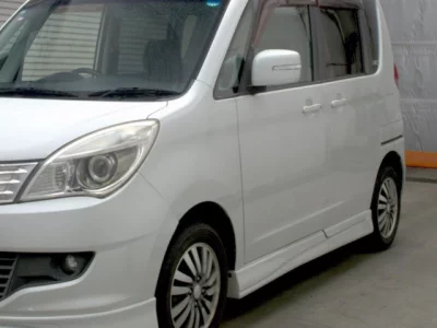 Mitsubishi DELICA D2