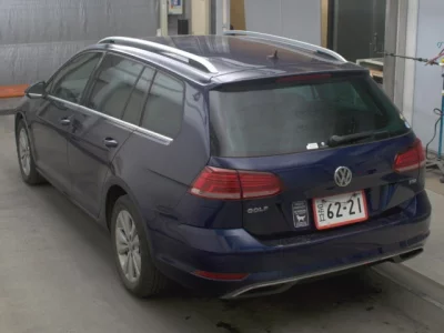 Volkswagen GOLF VARIANT