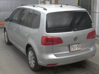 Volkswagen GOLF TOURAN лот № 2244 оценка 3.5  с аукциона в Японии 1