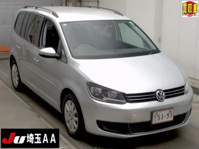 Volkswagen GOLF TOURAN