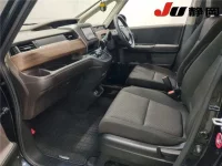 Honda FREED лот № 3005 оценка 4  с аукциона в Японии 5