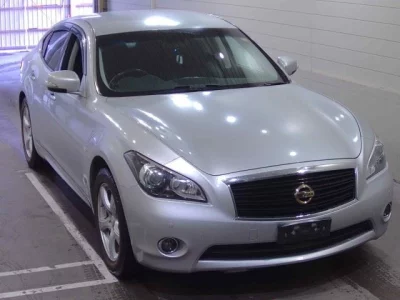 Nissan FUGA  с аукциона в Японии