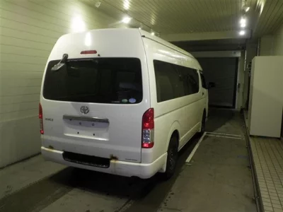 Toyota HIACE VAN  с аукциона в Японии