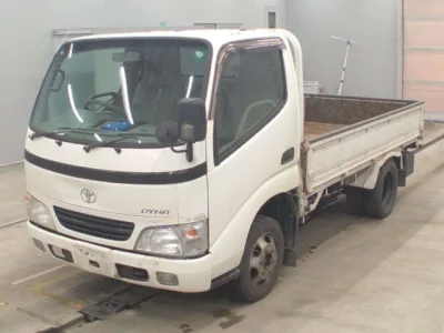 Toyota DYNA  с аукциона в Японии