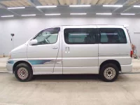 Toyota HIACE REGIUS лот № 3136 оценка 3  с аукциона в Японии 3