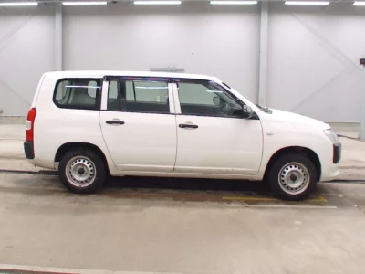 Toyota PROBOX  с аукциона в Японии