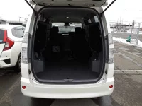 Toyota VOXY лот № 5561 оценка 4  с аукциона в Японии 10