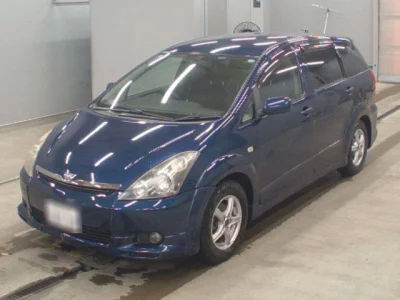 Toyota WISH  с аукциона в Японии