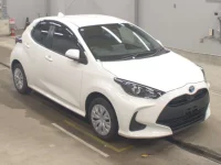 Toyota YARIS лот № 3092 оценка 3.5  с аукциона в Японии 4