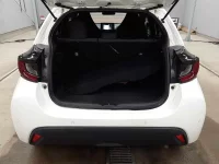 Toyota YARIS лот № 3092 оценка 3.5  с аукциона в Японии 10