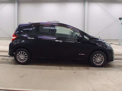 Nissan NOTE  с аукциона в Японии