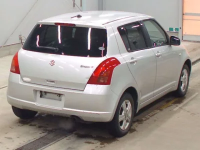 Suzuki SWIFT  с аукциона в Японии