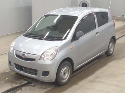 Daihatsu MIRA  с аукциона в Японии
