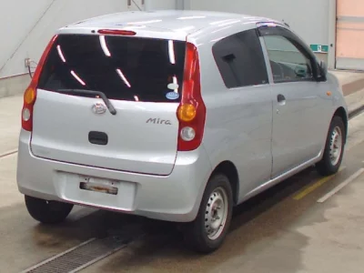 Daihatsu MIRA  с аукциона в Японии