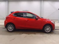 Mazda DEMIO лот № 5502 оценка 3  с аукциона в Японии 2