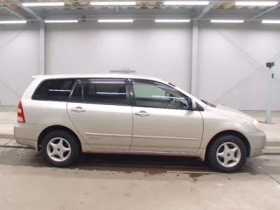 Toyota COROLLA FIELDER  с аукциона в Японии