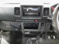 Nissan CLIPPER VAN лот № 5113 оценка 2  с аукциона в Японии 8