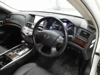 Nissan FUGA лот № 3242 оценка 3.5  с аукциона в Японии 6