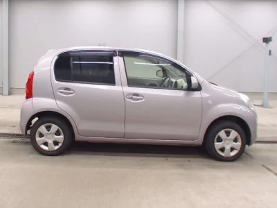 Daihatsu Boon  с аукциона в Японии