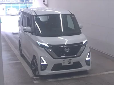 Nissan ROOX  с аукциона в Японии