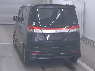 Mitsubishi DELICA D2