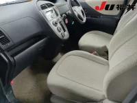 Toyota RACTIS лот № 4040 оценка 3.5  с аукциона в Японии 4