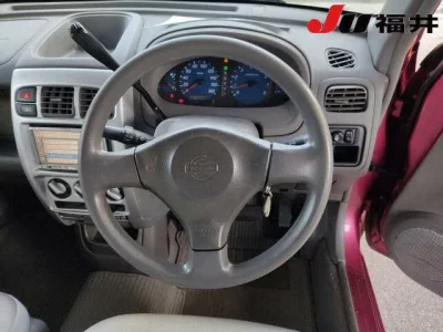 Nissan CUBE  с аукциона в Японии