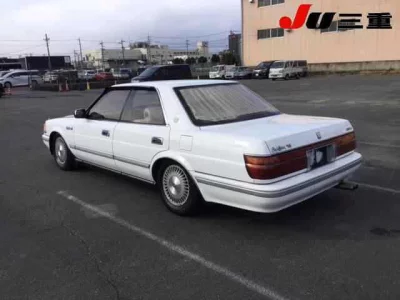Toyota CROWN  с аукциона в Японии