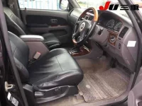 Toyota HILUX SURF лот № 2052 оценка R  с аукциона в Японии 3